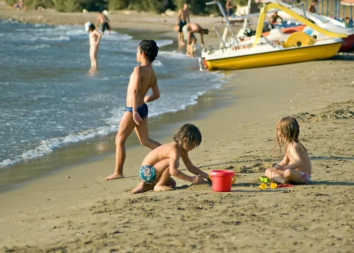 아파트 Dendrinos House