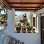 Apartman Dendrinos House *