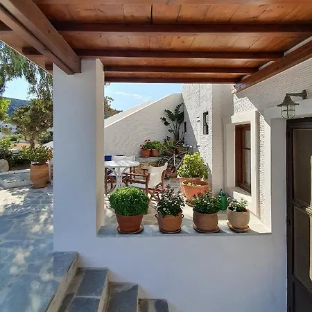 아파트 Dendrinos House *