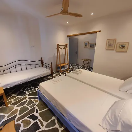 Dendrinos House Apartment